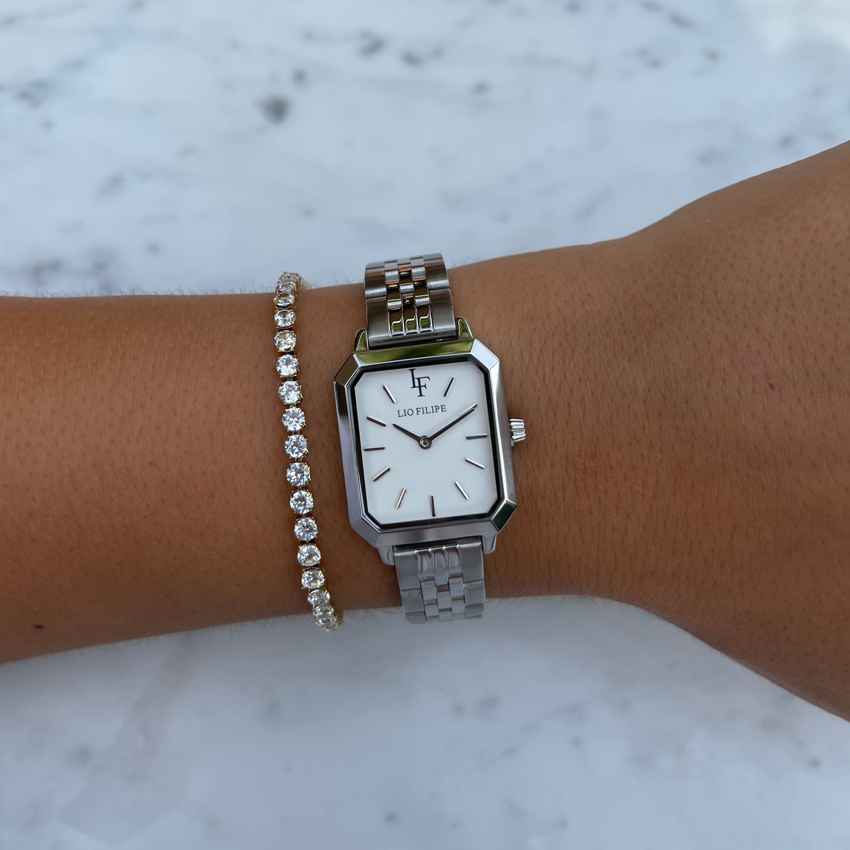 Lío Filipe x VOVIA - Silver